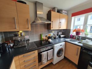 Kitchen- click for photo gallery